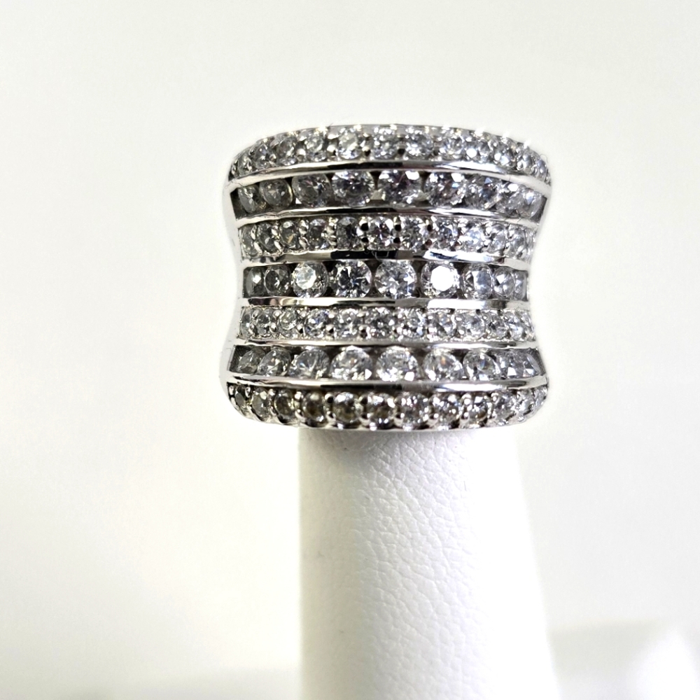 Watch Video / Sterling Silver 925 Paved Wide Ring